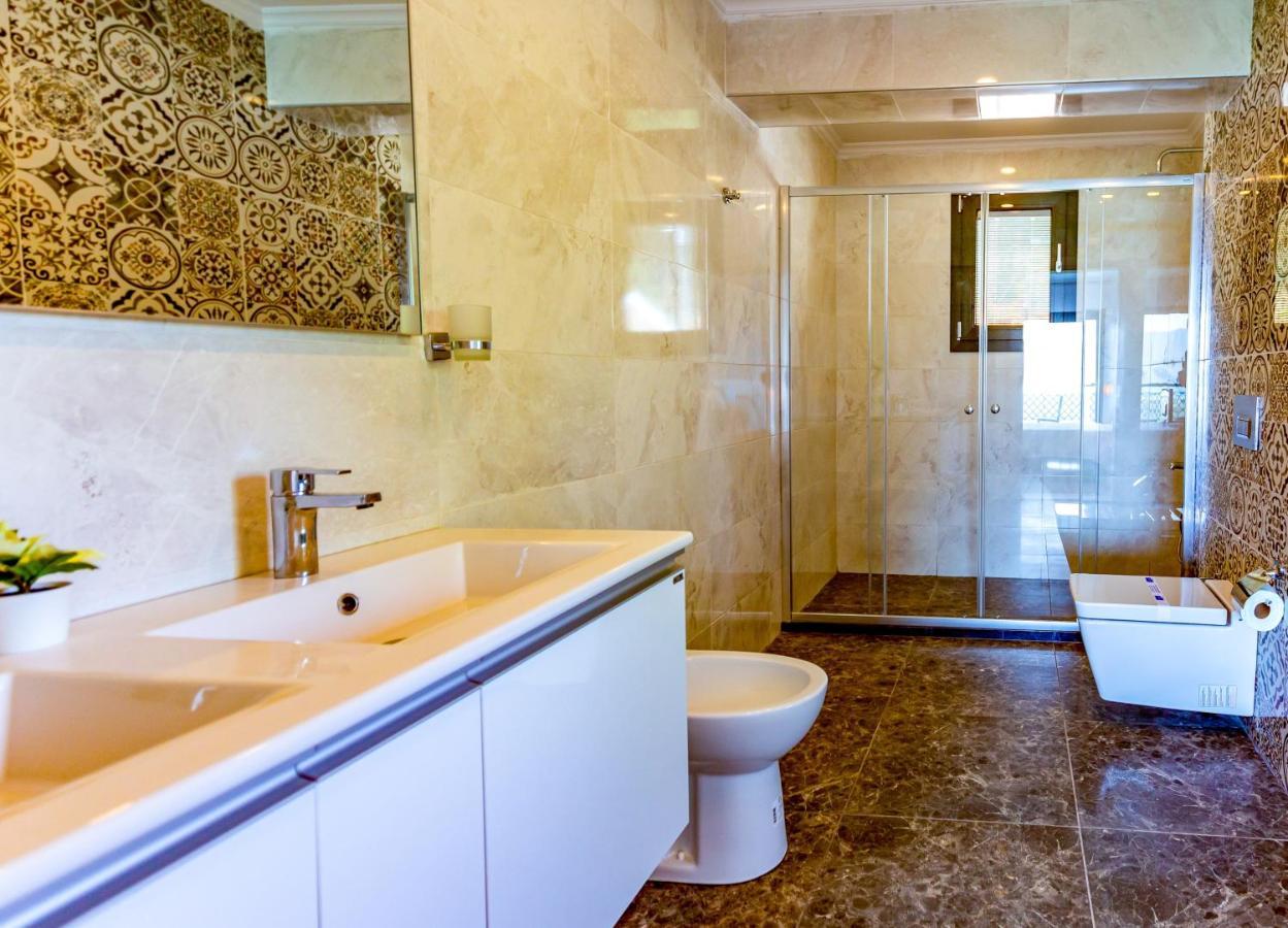 Beacon Hill Suites اكياكا المظهر الخارجي الصورة