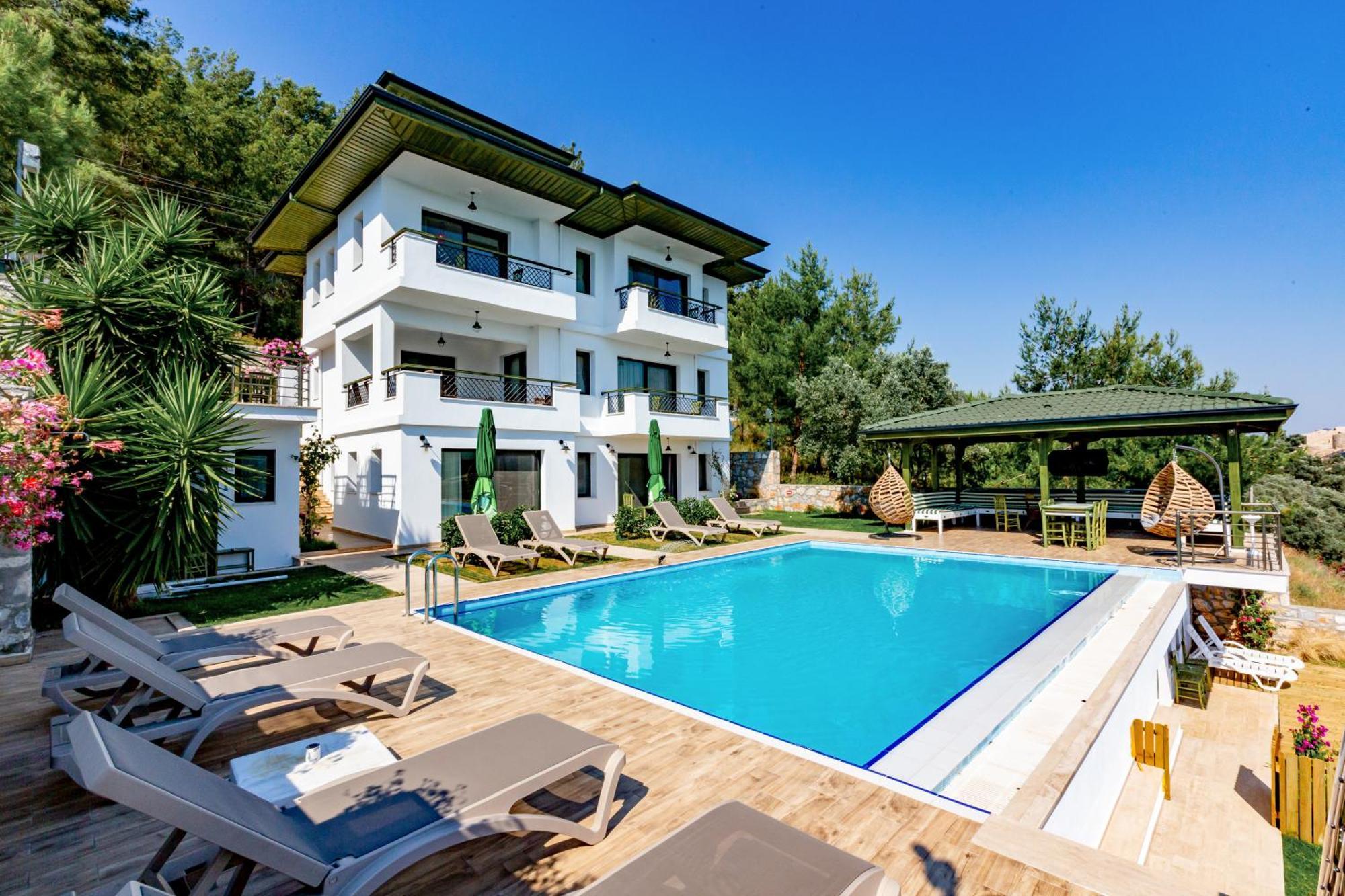 Beacon Hill Suites اكياكا المظهر الخارجي الصورة